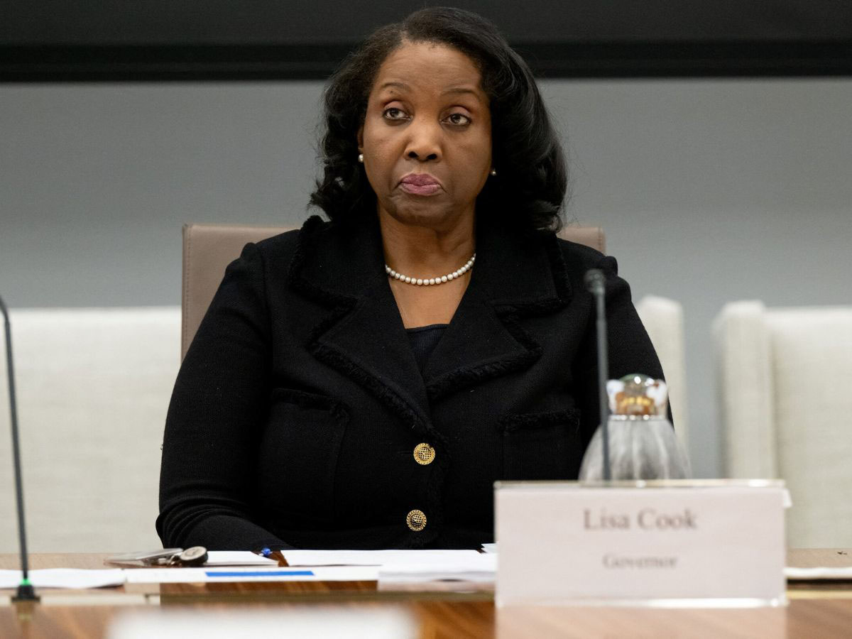 Thống đốc Lisa Cook tại cuộc họp của Fed ở Washington ngày 25-6