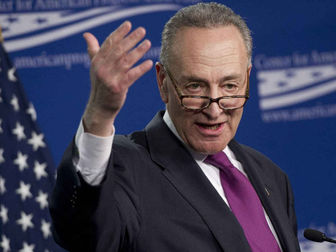 Kinh tế Mỹ đối mặt nguy cơ thiệt hại 14 tỷ USD do chính phủ đóng cửa